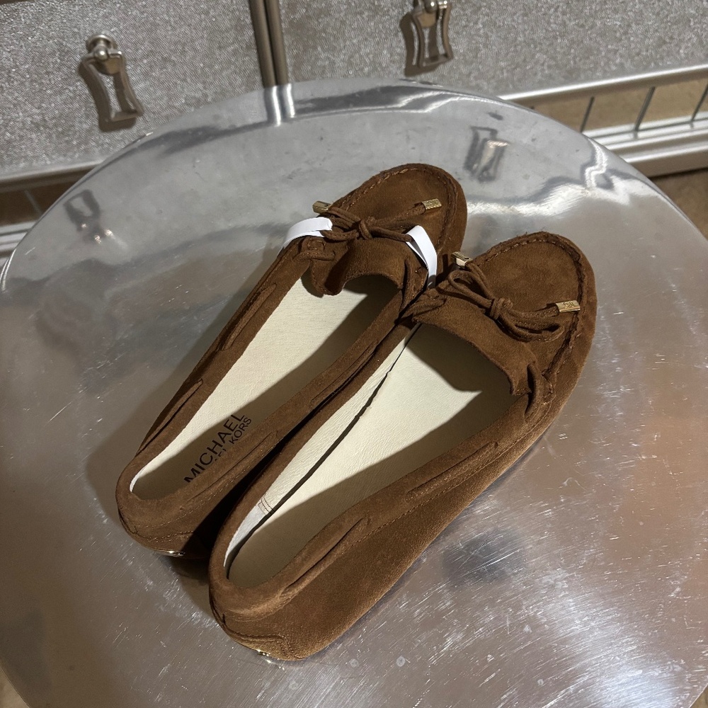 Michael Kors Suede Moccasin Loafers/Brown/Bow Driver Flats